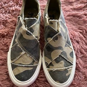 Camo slip on Gypsy Jazz shoes